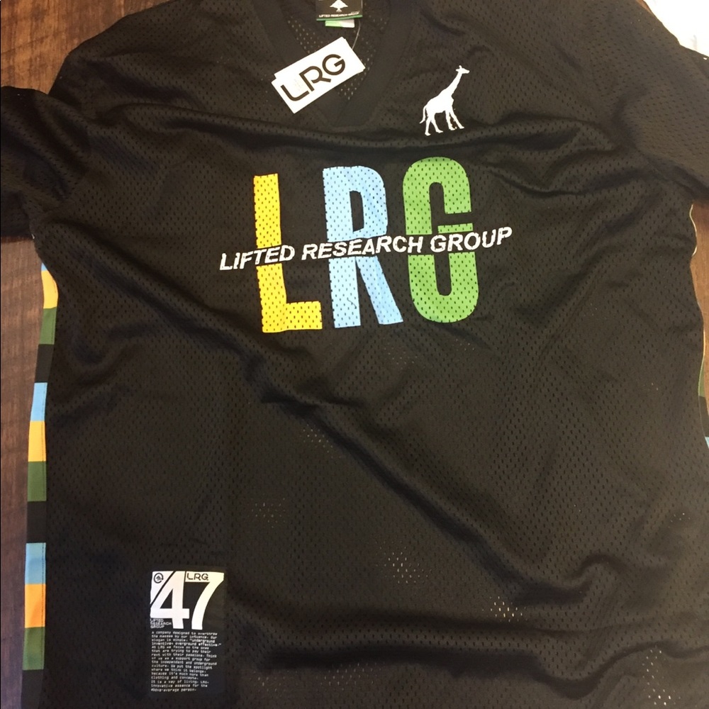 Men’s LRG sports style jersey shirt